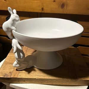 Pottery Barn Climbing 🐰 Bunny Bowl BNIB SO CUTE!